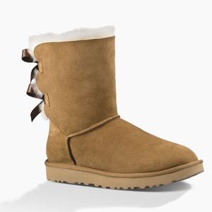 BRAND NEW Chestnut Bailey Bow UGGS